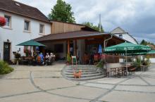 Café Blüte, das Bauernhofcafé der Familie Purucker und Hofladen